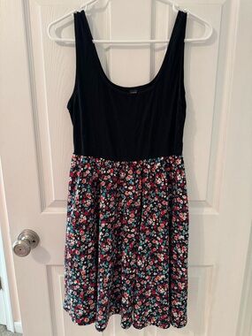 SHEIN Black Tank Top Floral Midi Dress